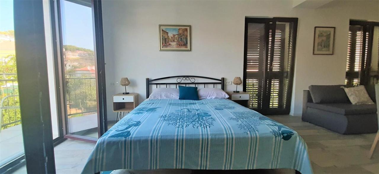 Apartments Figos Trogir Eksteriør billede