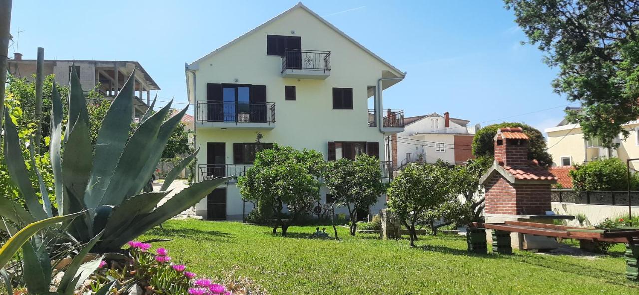 Apartments Figos Trogir Eksteriør billede