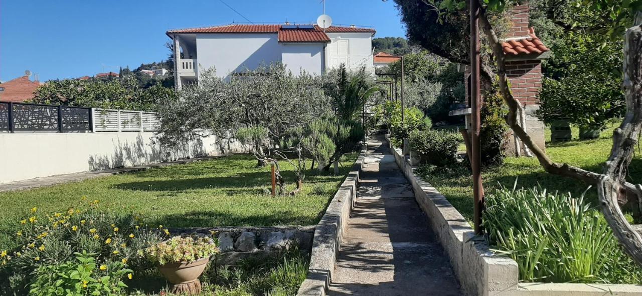 Apartments Figos Trogir Eksteriør billede