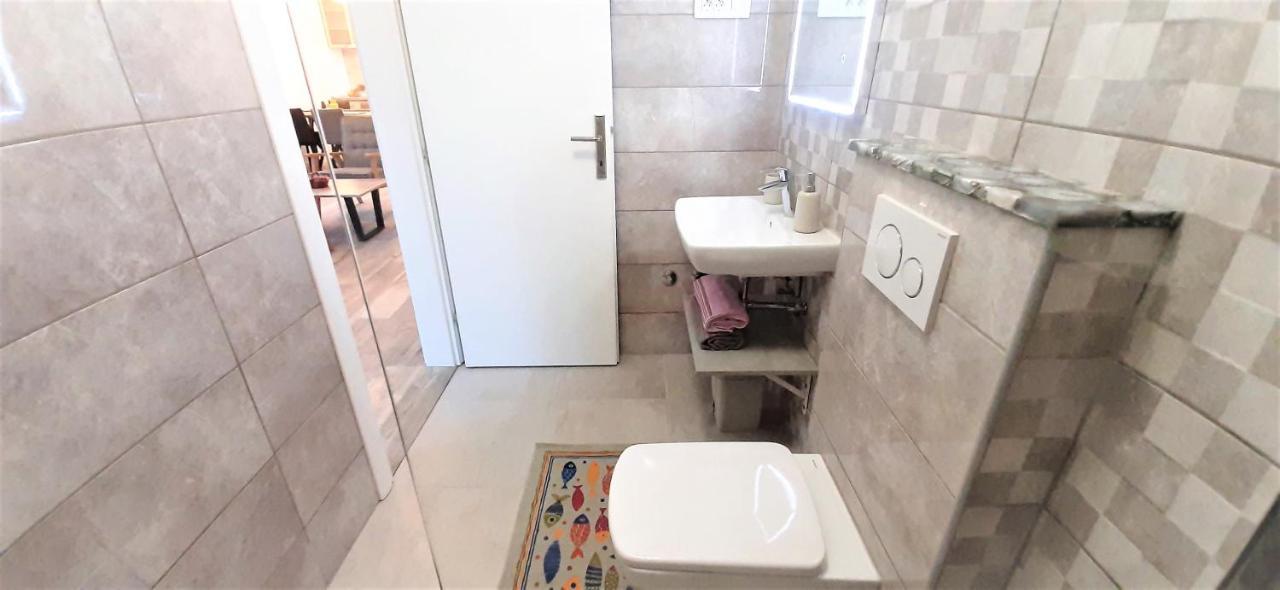 Apartments Figos Trogir Eksteriør billede